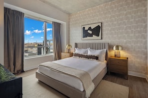 Egyptian cotton sheets, premium bedding, down duvets, pillow-top beds - Hyatus Luxury Residences Somerville (Somerville)