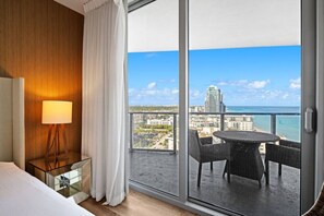 WiFi - 2bedroom Lyfe resort Apartment over the beach (Hollywood)