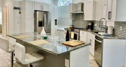 Serene 2-bedroom villa near beach in lovely Boca Raton