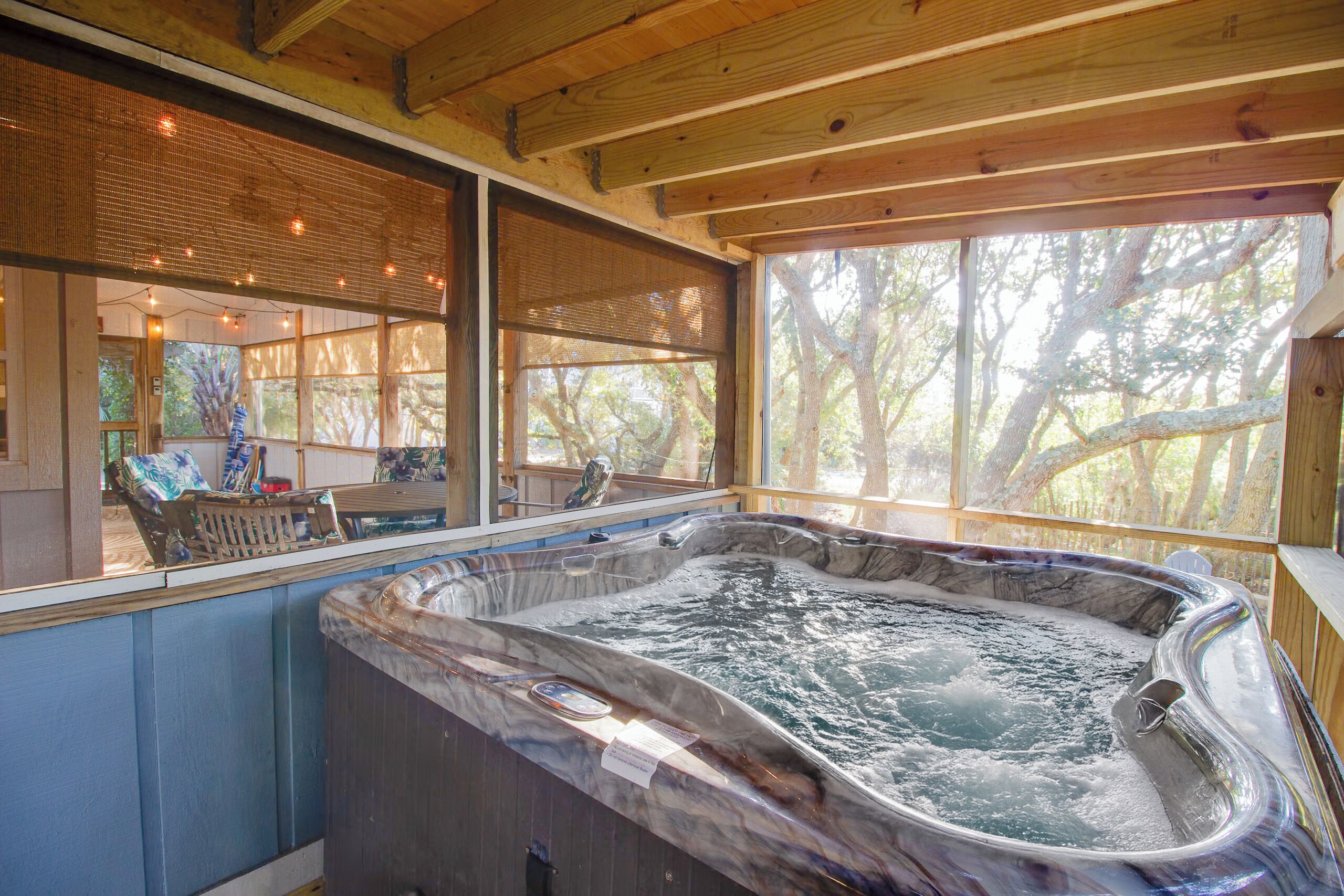 Indoor spa tub