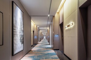 المنشأة من الداخل