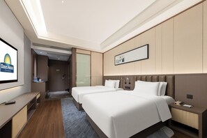 مكتب ومساحة عمل للكمبيوتر المحمول وواي فاي مجانًا