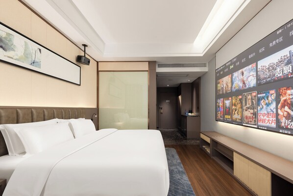 مكتب ومساحة عمل للكمبيوتر المحمول وواي فاي مجانًا