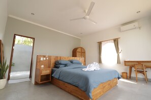 3 bedrooms, desk, free WiFi, bed sheets