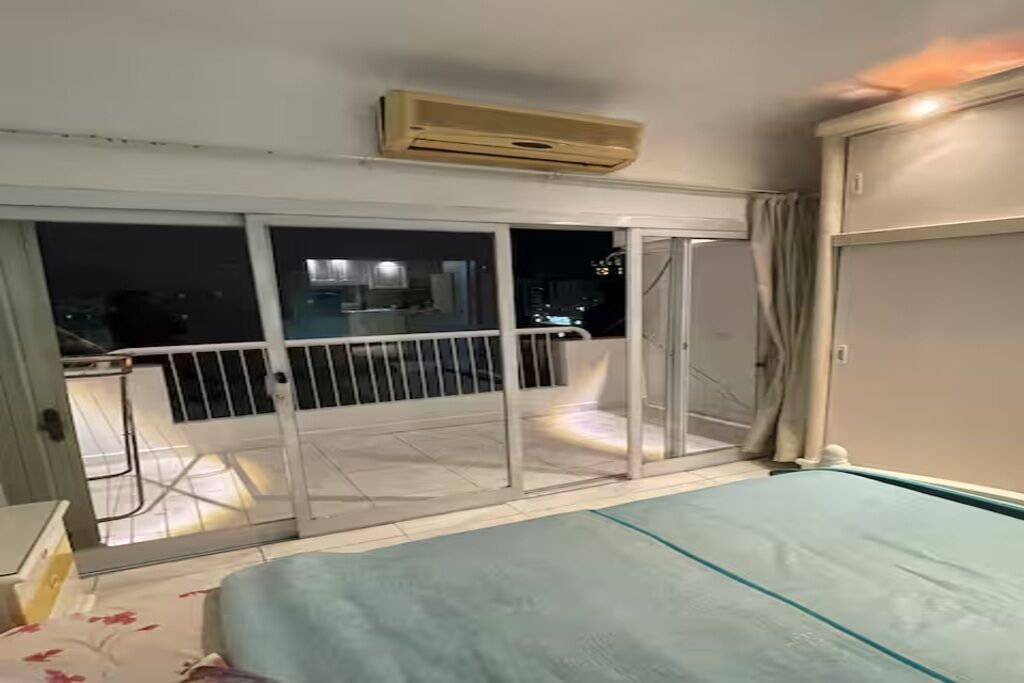 Iron/ironing board, WiFi