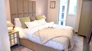 Iron/ironing board, WiFi