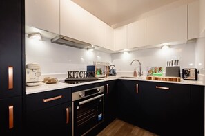 Frigorífic, microones, forn i rentaplats