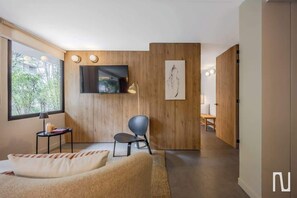 TV, offices - NOK Cozy 2BR with Terrace in Zona Rosa (Bogotá)