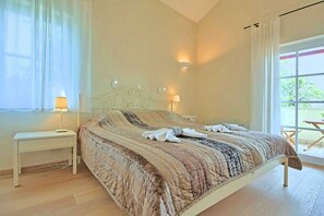 5 bedrooms, WiFi - Villa with pool and air conditioning (Orbanići)