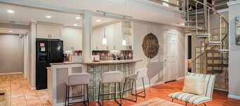 Spacious Midtown 2-Story Loft Condo • Midtown