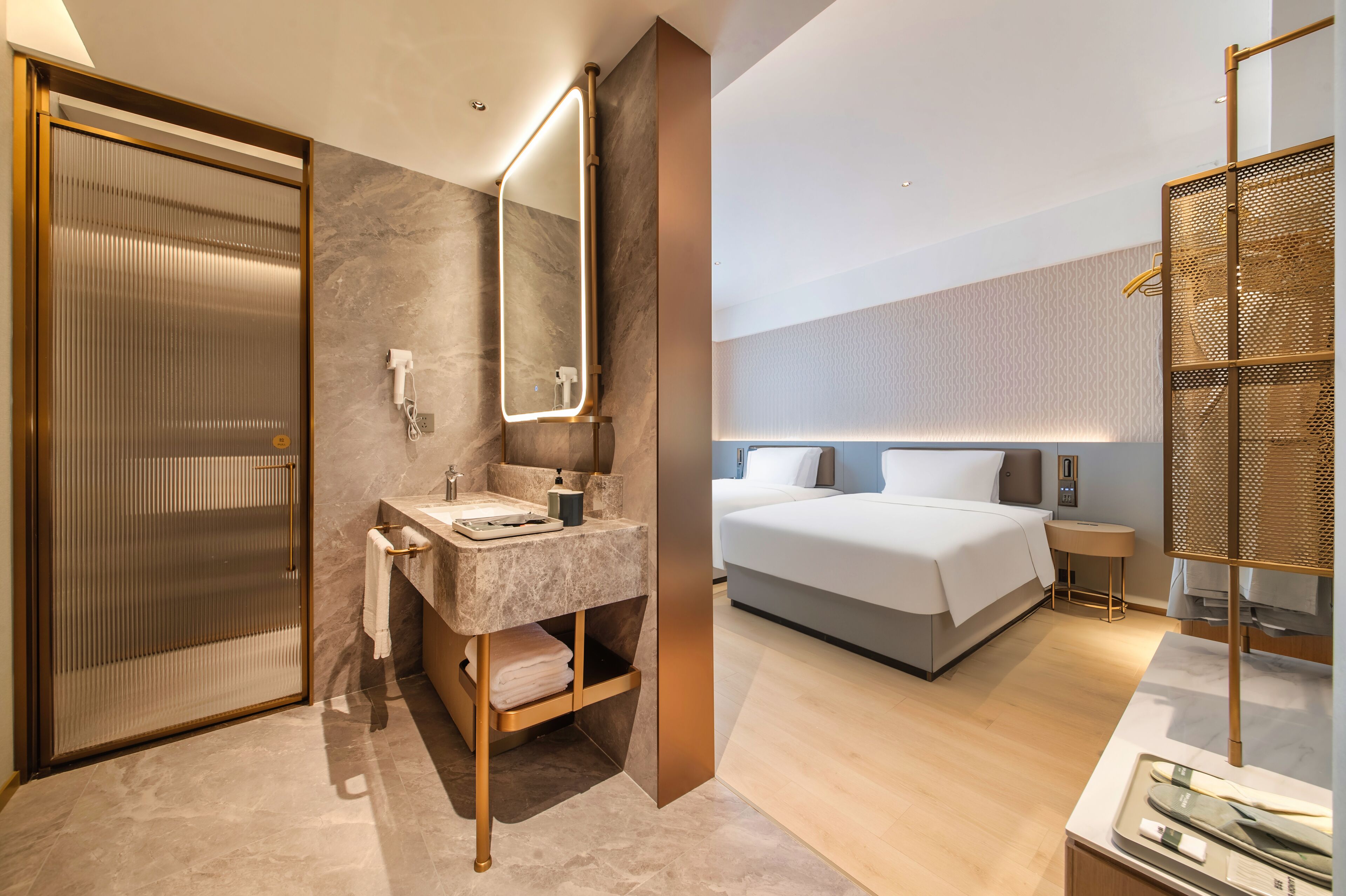 Standard Double Room | Desk, laptop workspace, free WiFi