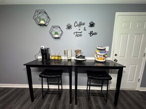 Interior - Fantastic 4-bedroom house with AC in charming Lafayette (Lafayette)
