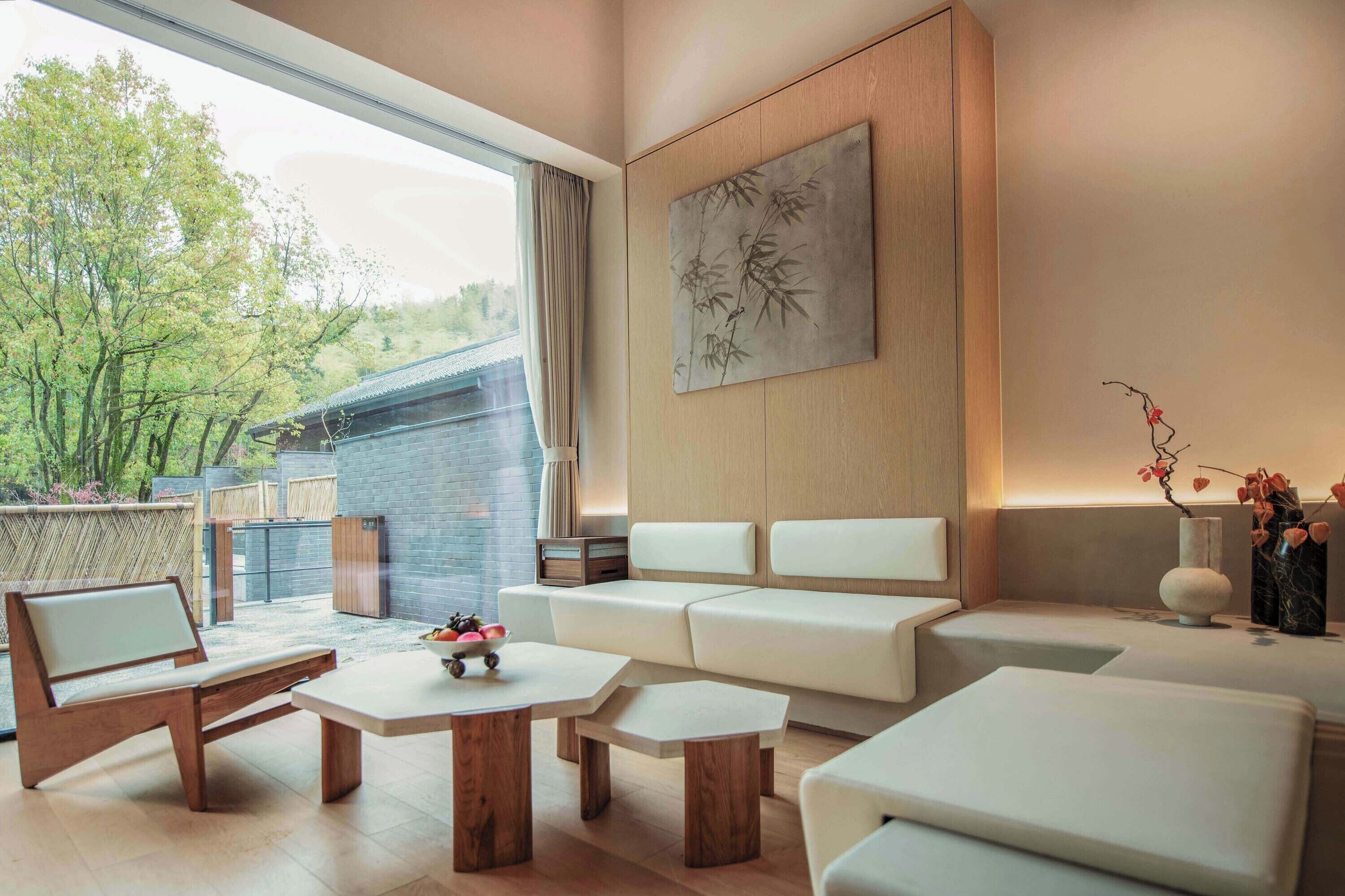 Basic-Suite, Blick auf den Innenhof | Ausblick vom Zimmer