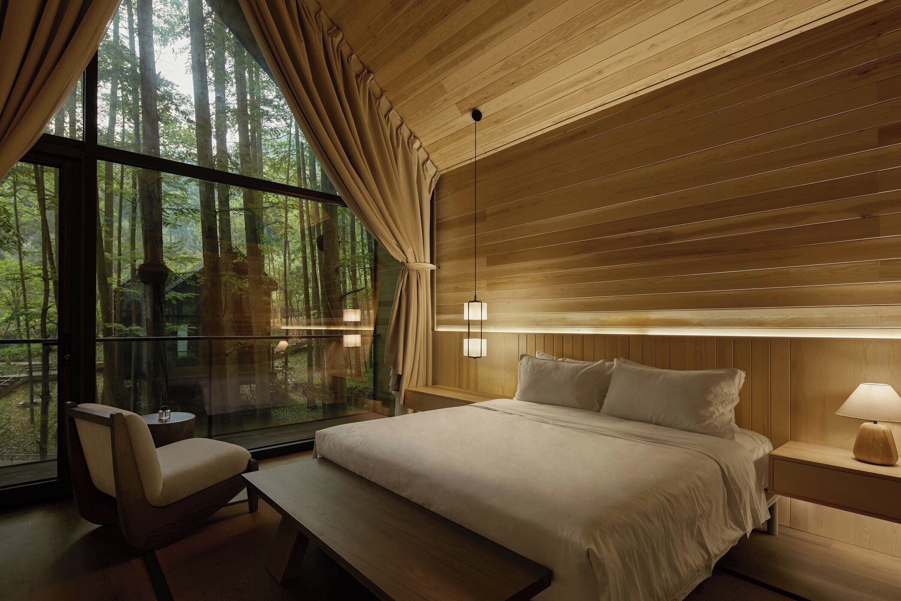 Family Chalet, Hill View | In-room safe, blackout drapes, free WiFi, bed sheets