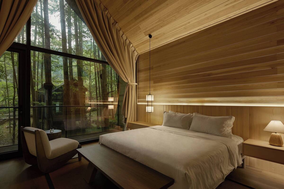Chalet Keluarga, pemandangan bukit | Brankas, tirai kedap cahaya, tempat tidur bayi gratis, dan Wi-Fi gratis