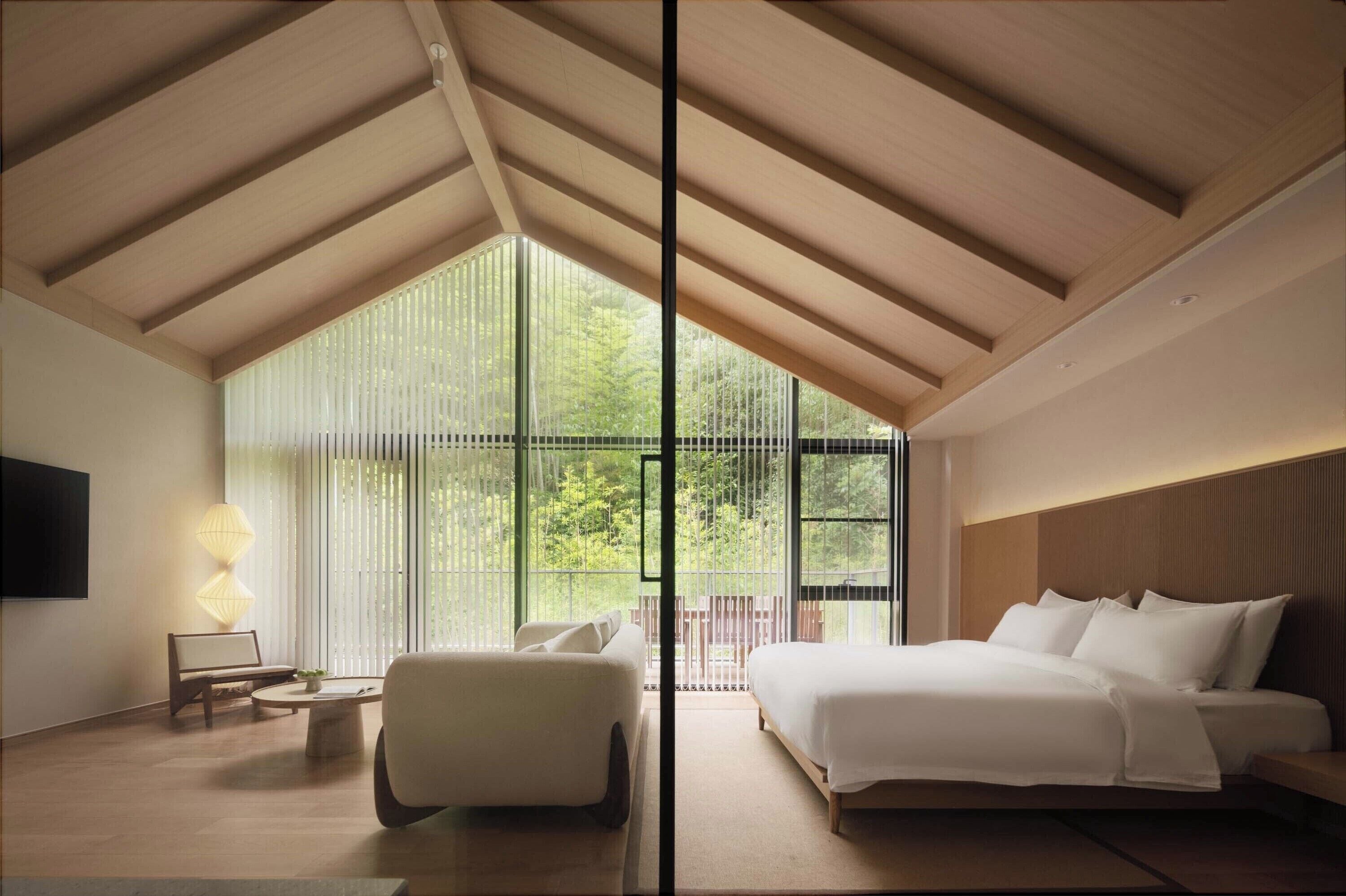 Standard Suite, Hill View | In-room safe, blackout drapes, free WiFi, bed sheets