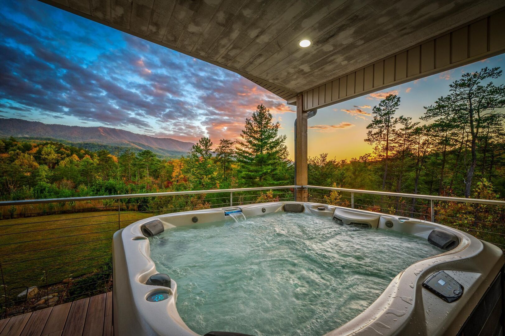 Outdoor spa tub
