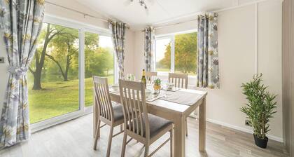 Pondview Retreat Lodge (Pet)