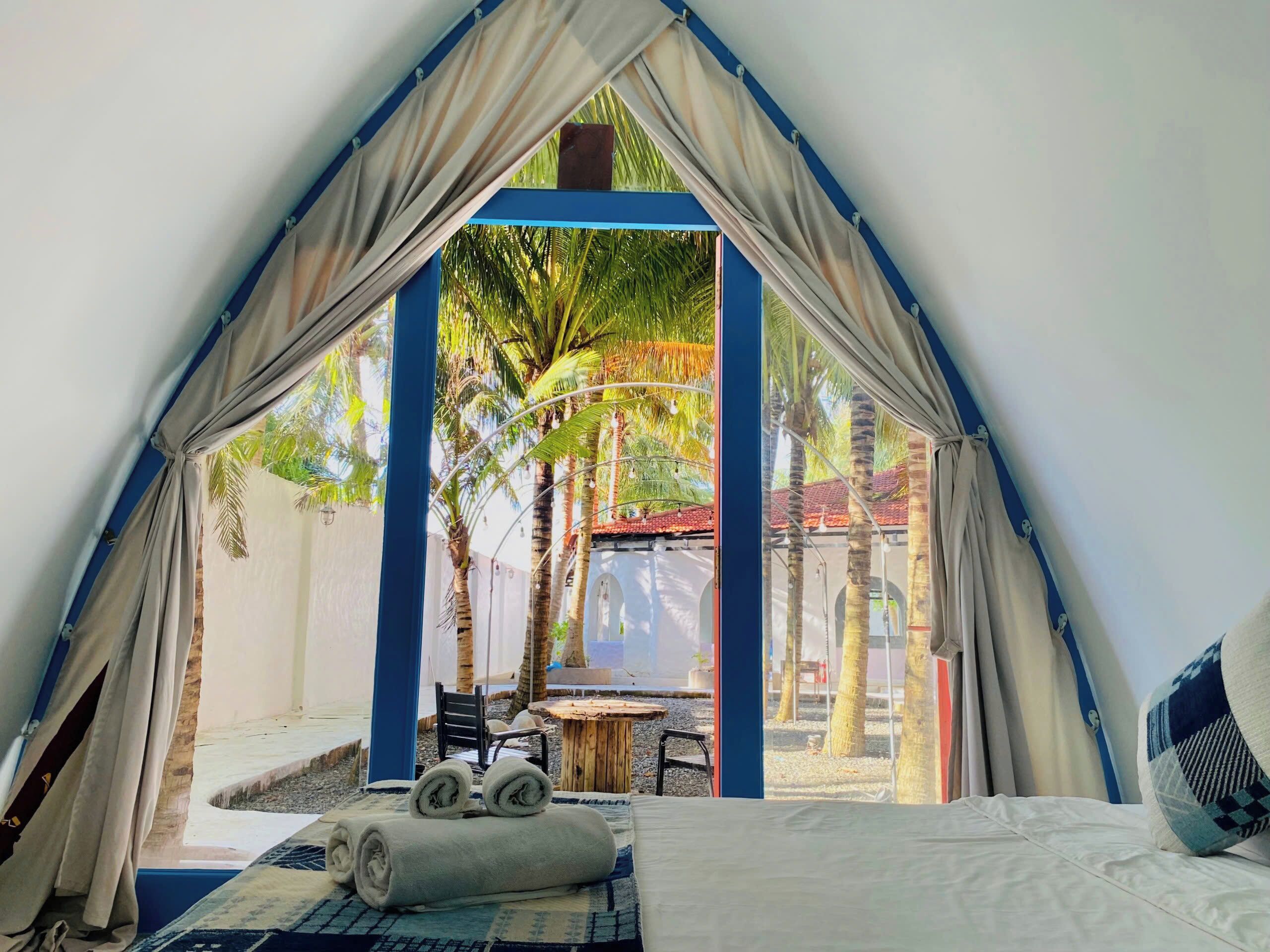 Wifi gratis y ropa de cama 