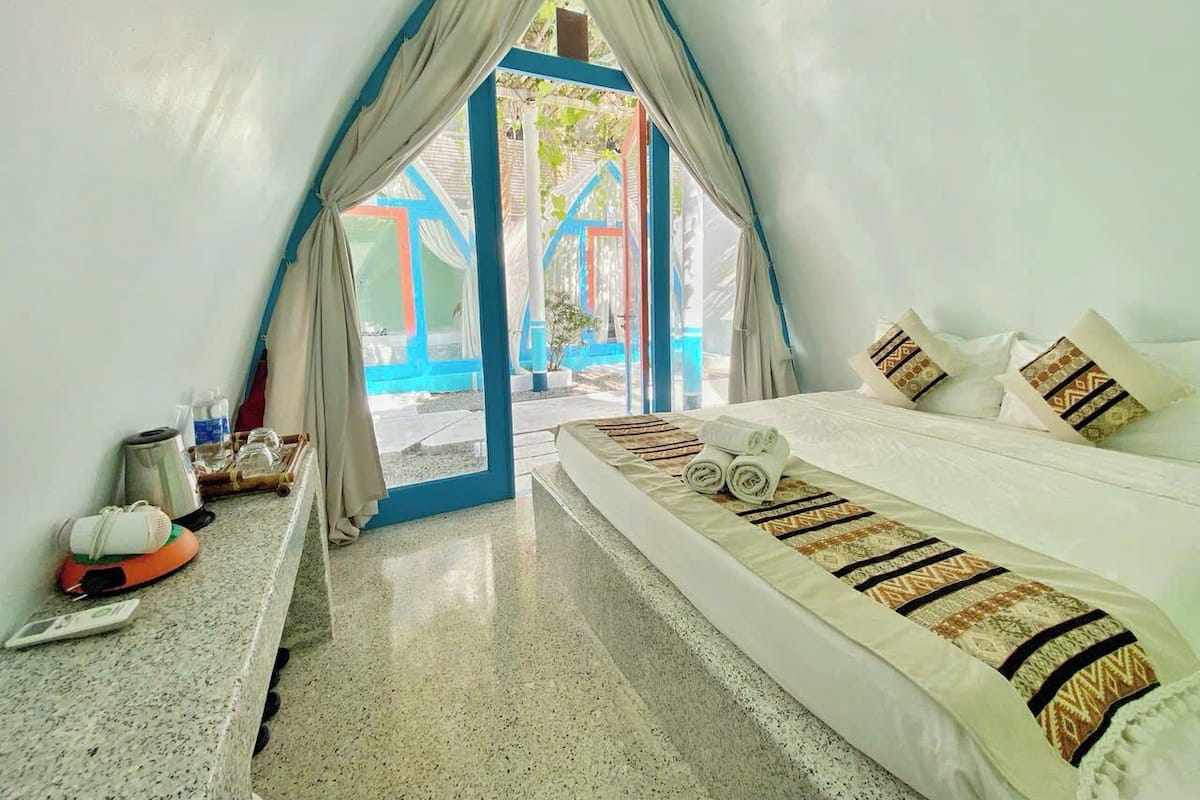 Dobbeltrom – standard, delvis utsikt mot innsjø | Wi-fi (inkludert) og sengetøy