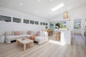 TV, fireplace, offices - Nirvana Dream Home with Firepit & Walk to Beach (Long Jetty)