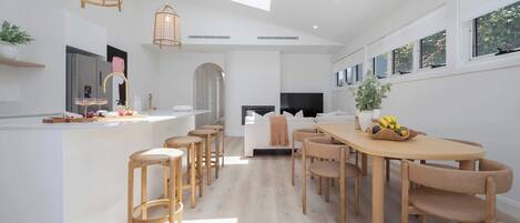 تناول الطعام