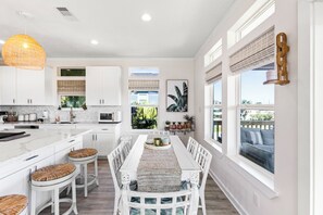 House (3 Bedrooms) | Property amenity - The Purple Pelican (Galveston)