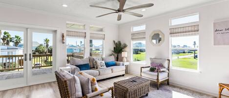 House (3 Bedrooms) | Front of property