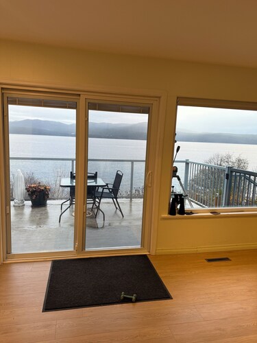 Waterfront Home!  EV charger & Pet Friendly too :)