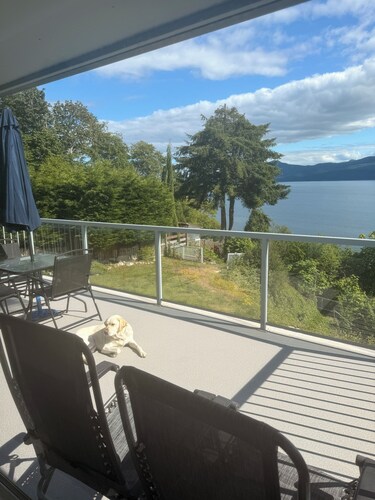 Waterfront Home!  EV charger & Pet Friendly too :)