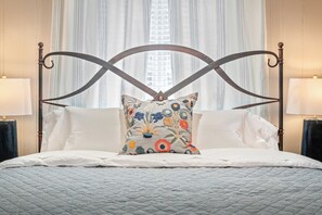 1 habitación, escritorio, tabla de planchar con plancha y wifi gratis 
