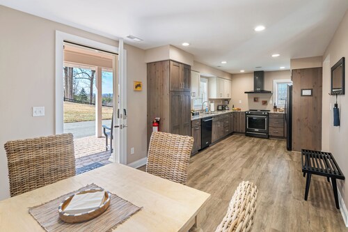 Clear Sky Cottage- Close to Cville, Monticello, and Vineyards