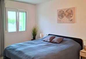 Iron/ironing board, internet