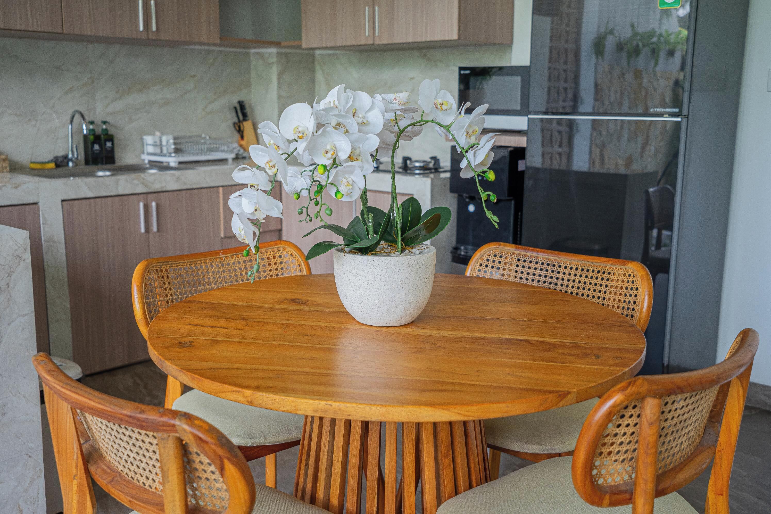 Family Villa, 3 Bedrooms, Private Pool, Pool View | Dining room