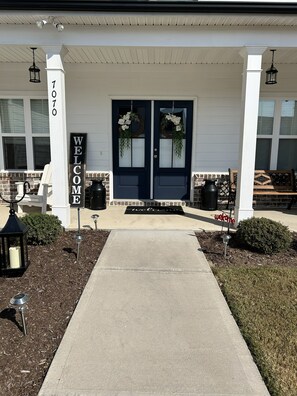 Exterior detail - Masters Tournament Rental 2026 (Graniteville)