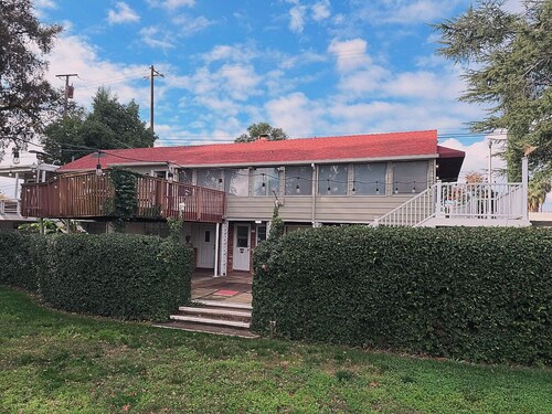 Stay right on the water with this 2 bedroom 1.5 bath charming stay!