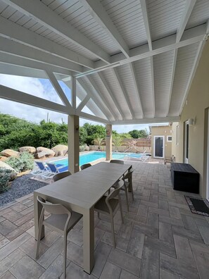 Outdoor dining - Villa Tranquila Orcuya-3bdr-2 baths with pool-nature experience (santa cruz)