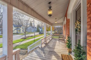 Terrace/patio - Soul of SoHa, a spacious 5-bedroom retreat in South Haven, MI. (South Haven)