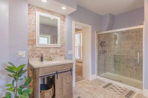 Shower, hair dryer - Soul of SoHa, a spacious 5-bedroom retreat in South Haven, MI. (South Haven)
