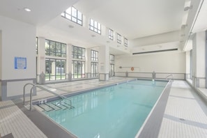 Pool - Luxury Downtown PENTHOUSE, 3 Bdrm 2.5 Bthrm,Large Patio, Beside BC Place Stadium (Vancouver)