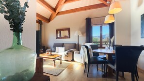 Living area - Cal Esquirol (Enveitg)