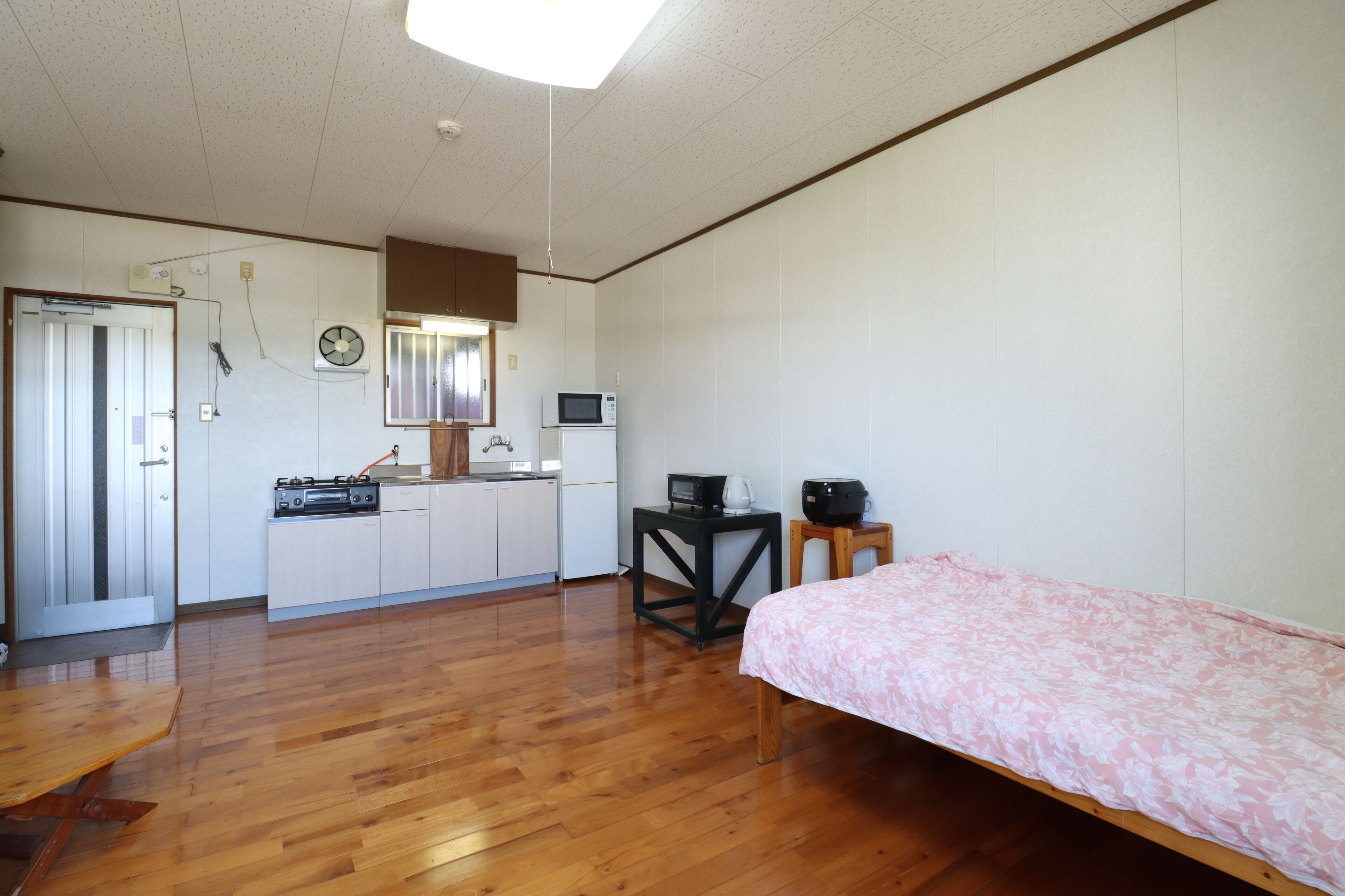 Basic Quadruple Room, City View