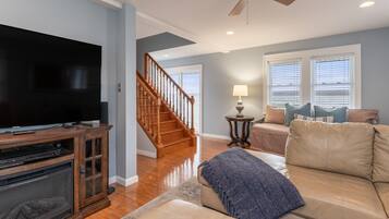 TV connectée, cheminée