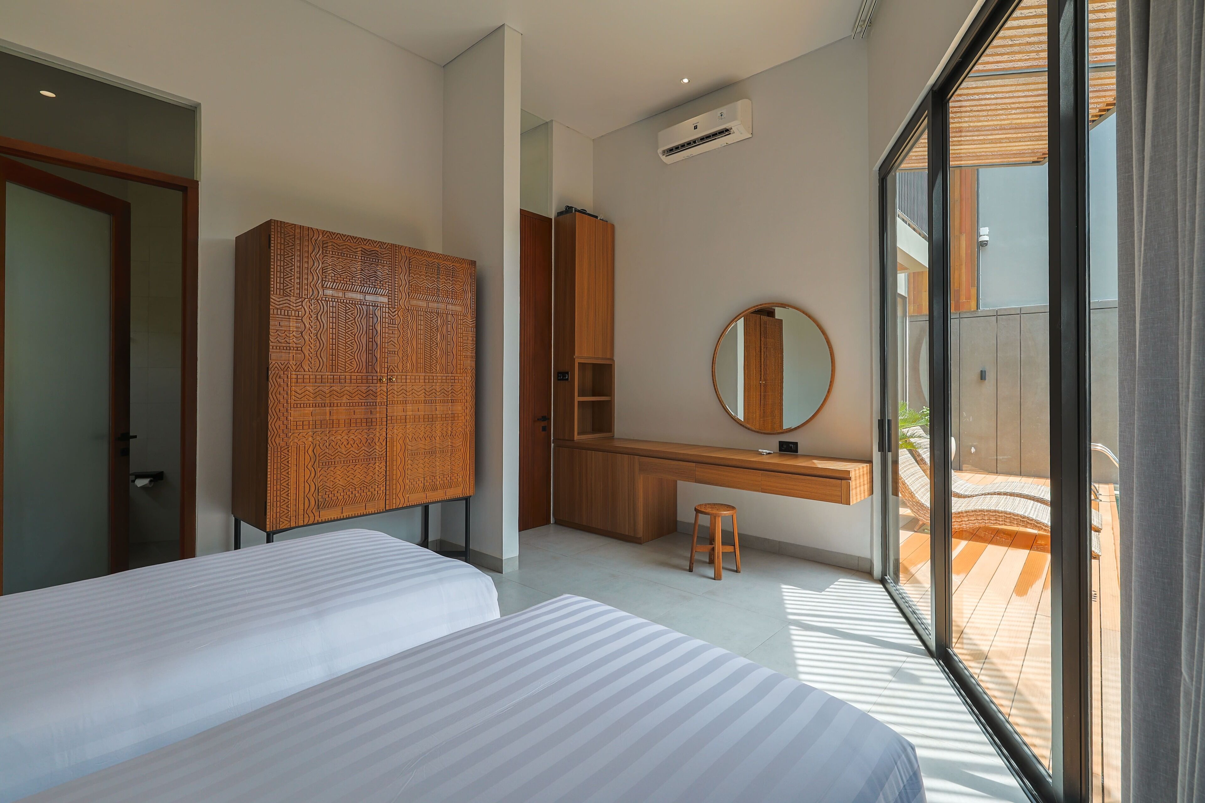 Villa, Pool View | Minibar, in-room safe, iron/ironing board, travel cot