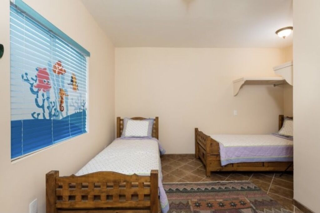 Strykejern/-brett, wi-fi og sengetøy