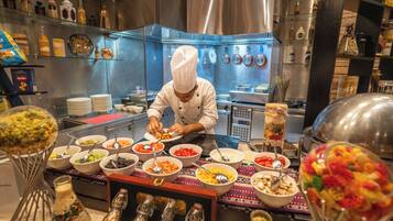 Tägliches Frühstücksbuffet (16.50 OMR pro Person)