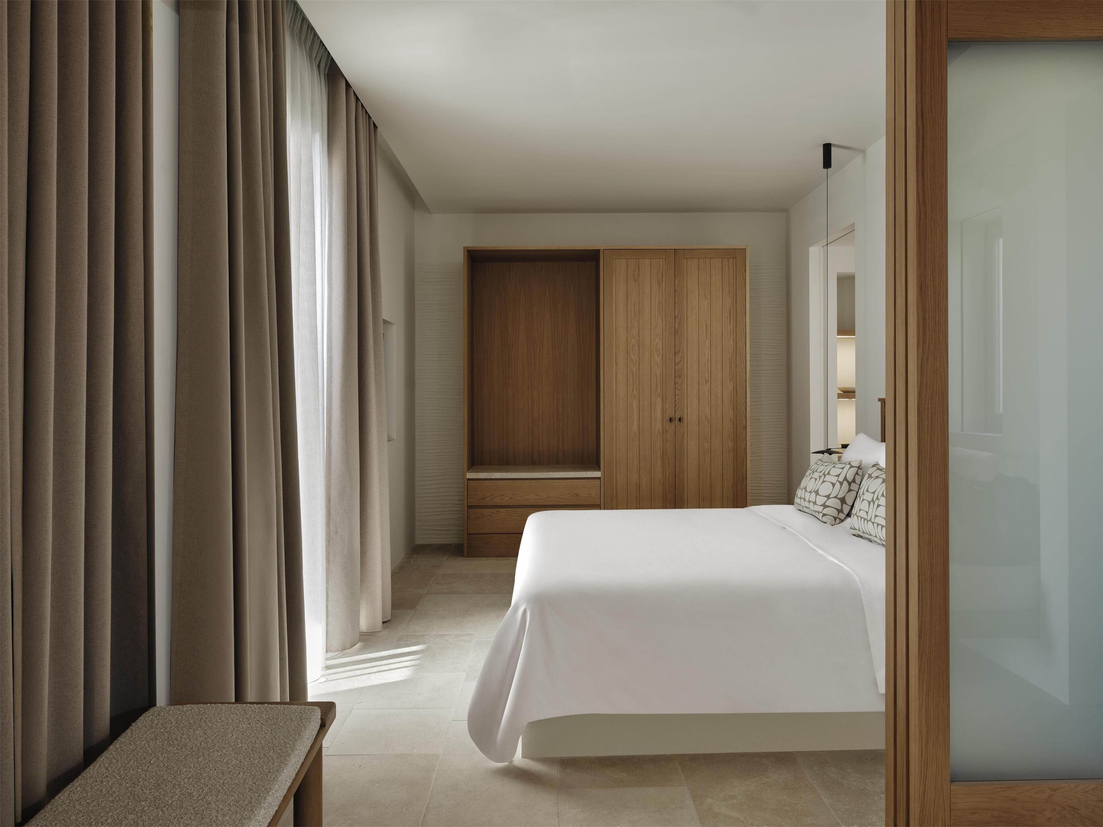 Suite Deluxe, 1 habitación, alberca privada | Ropa de cama hipoalergénica y minibar 