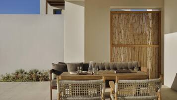 Deluxe Suite, 1 Bedroom, Private Pool | Exterior