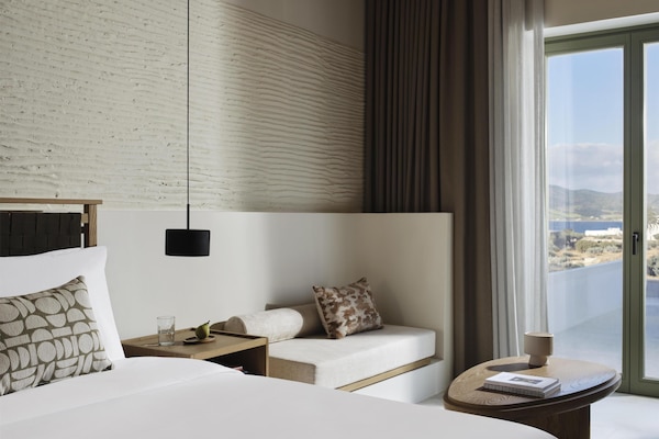 Ropa de cama hipoalergénica y minibar