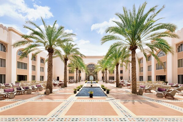Exterior - Al Husn Hotel Muscat (Muscat)
